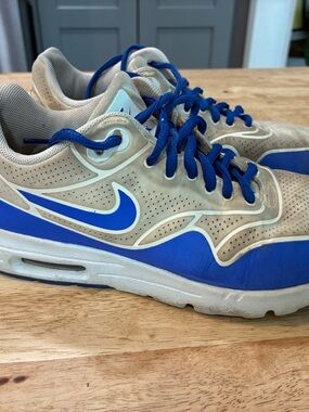 Original women's Nike Air Max 1 Ultra Moire White Blue Trainers 704995 100 6.5 V